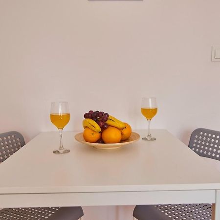 Regem Apartments Plonska Варшава Экстерьер фото
