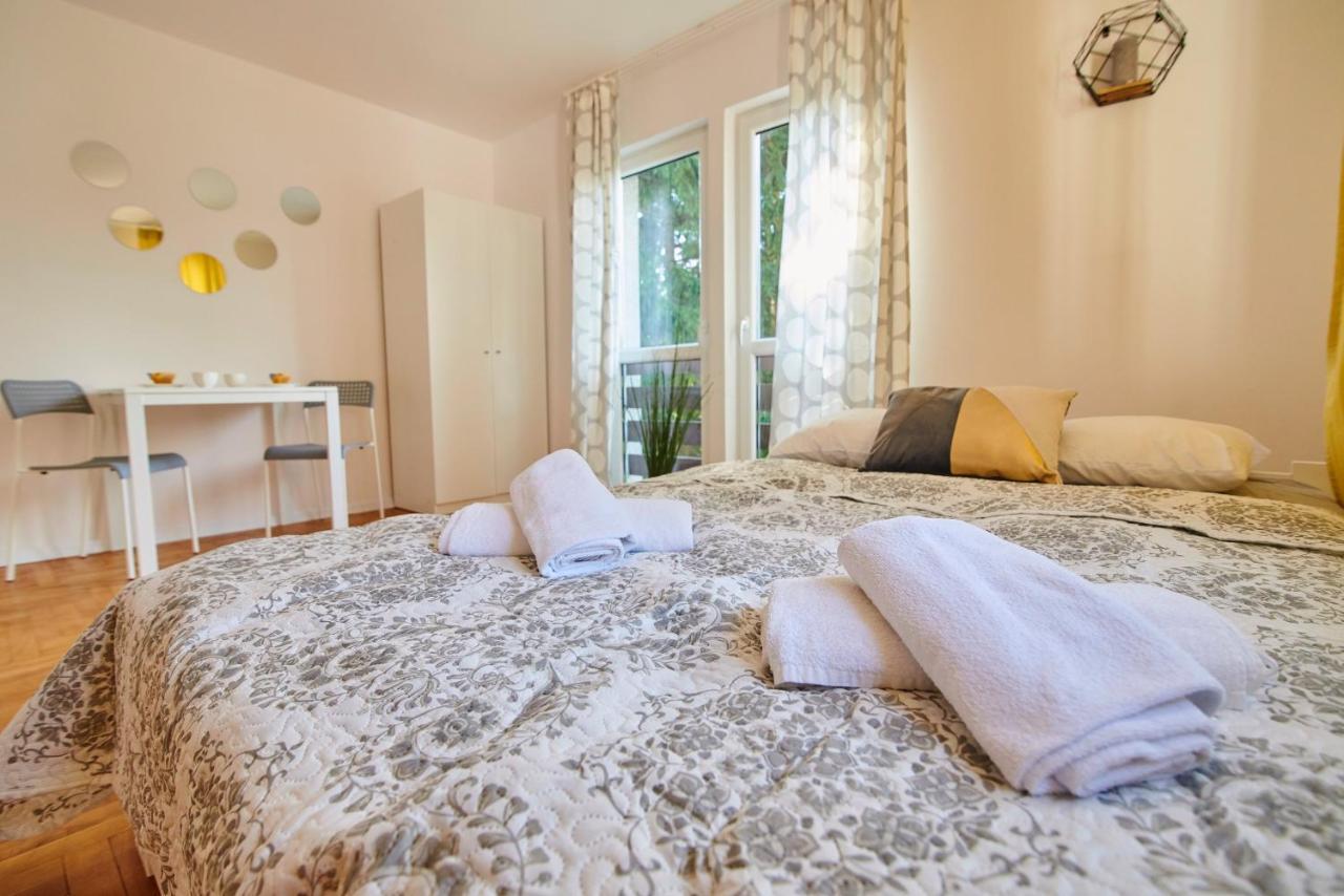 Regem Apartments Plonska Варшава Экстерьер фото