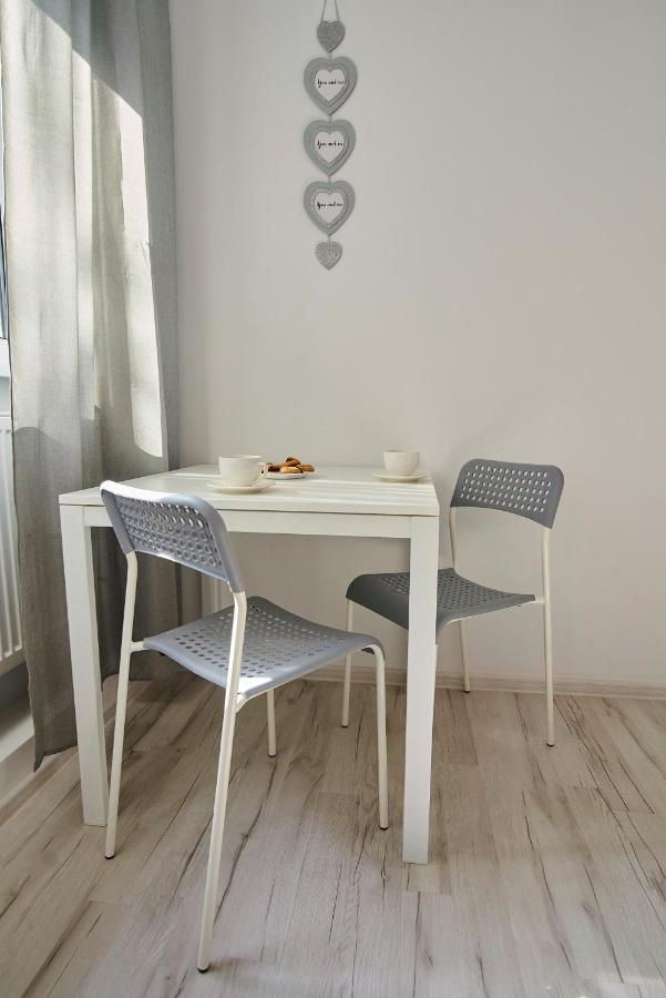 Regem Apartments Plonska Варшава Экстерьер фото