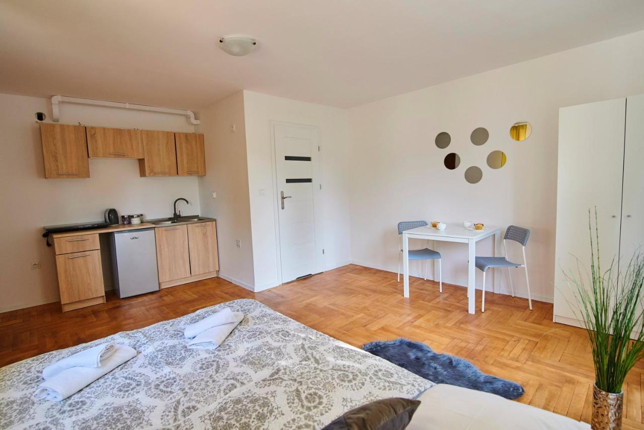 Regem Apartments Plonska Варшава Экстерьер фото